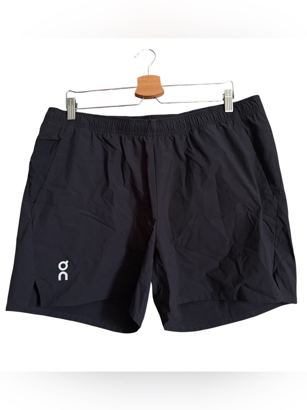 On Cloud Linerless Essential Black Shorts Mens XXL